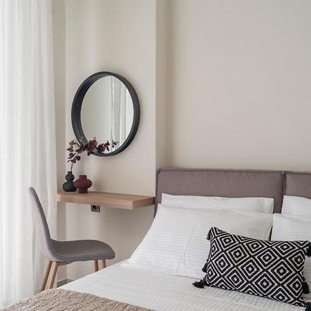 Aelia Seaside Luxury Suites Nea Karvali Eksteriør bilde