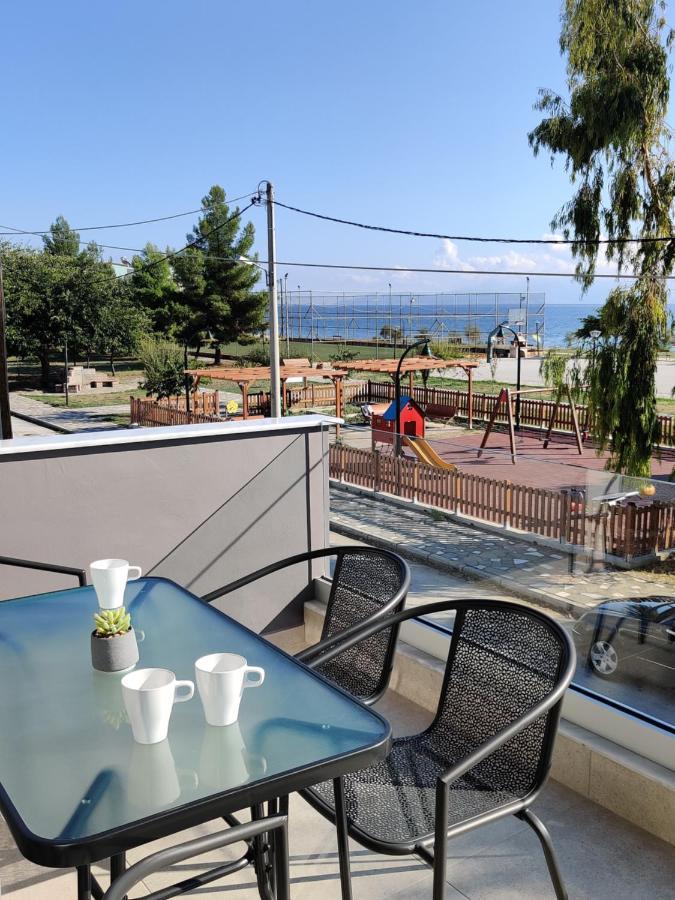 Aelia Seaside Luxury Suites Nea Karvali Eksteriør bilde