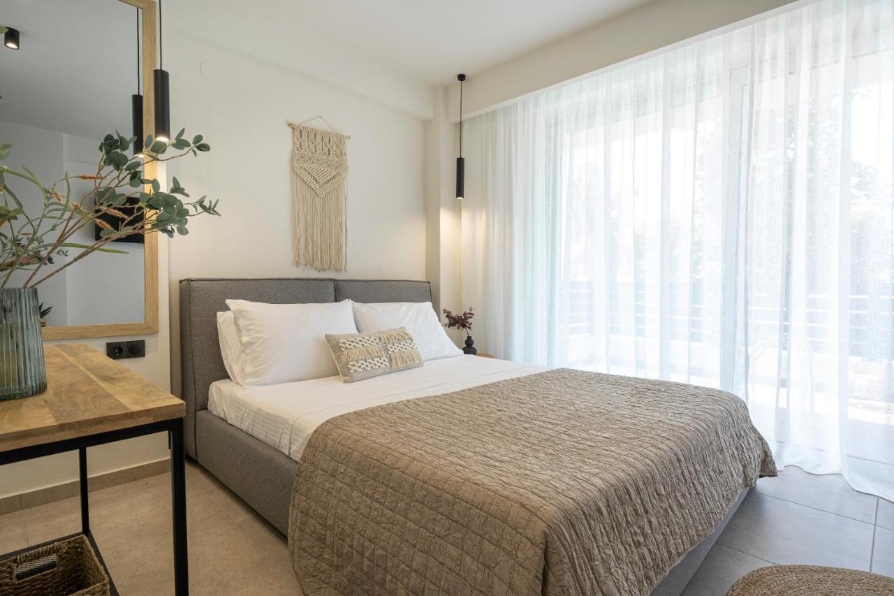 Aelia Seaside Luxury Suites Nea Karvali Eksteriør bilde