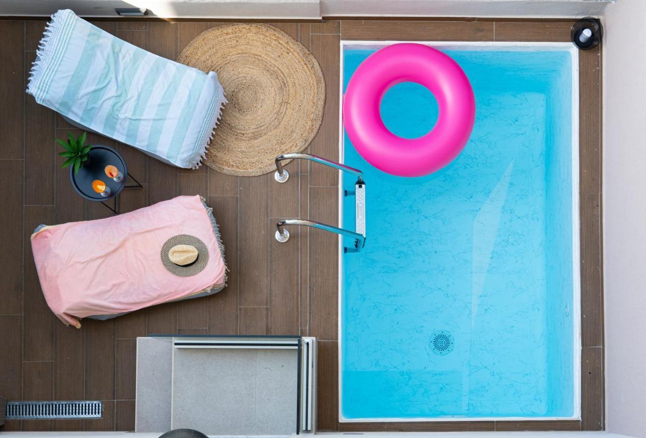 Aelia Seaside Luxury Suites Nea Karvali Eksteriør bilde