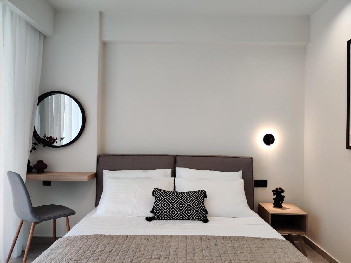 Aelia Seaside Luxury Suites Nea Karvali Eksteriør bilde