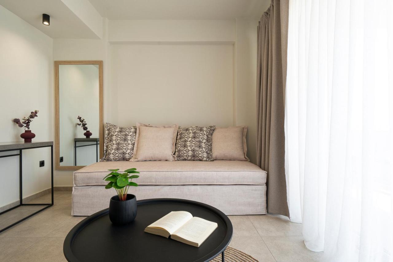 Aelia Seaside Luxury Suites Nea Karvali Eksteriør bilde